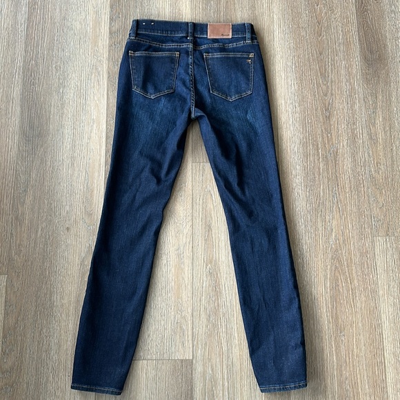Women’s Lowrise Madewell Skinny Skinny Dark Wash Jean • size 26 - Picture 9 of 11